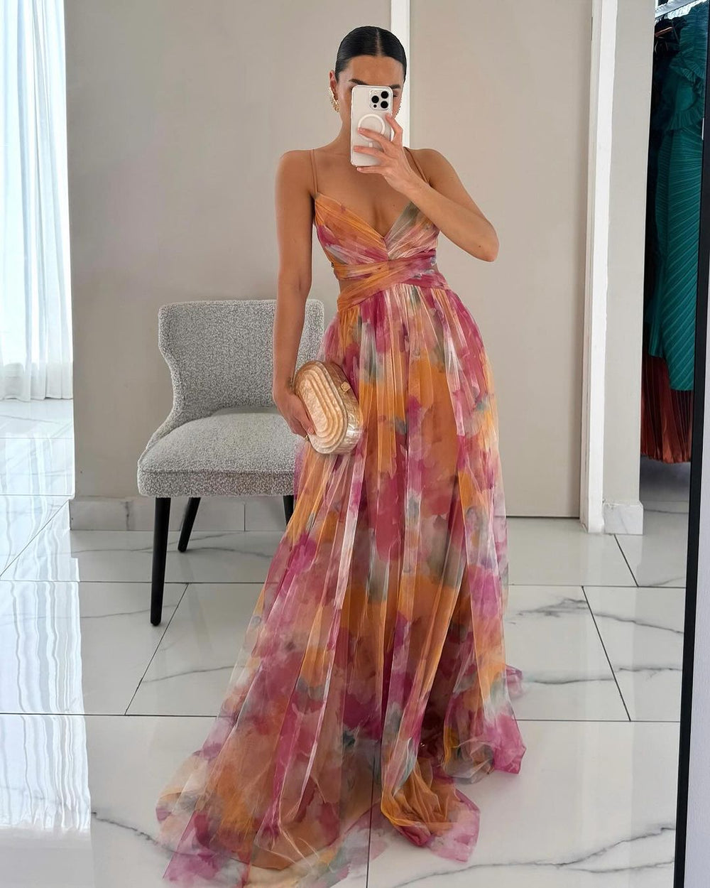 Giselle Maxi Kleid | Atmungsaktiver Chiffon, Floraler Print - 2