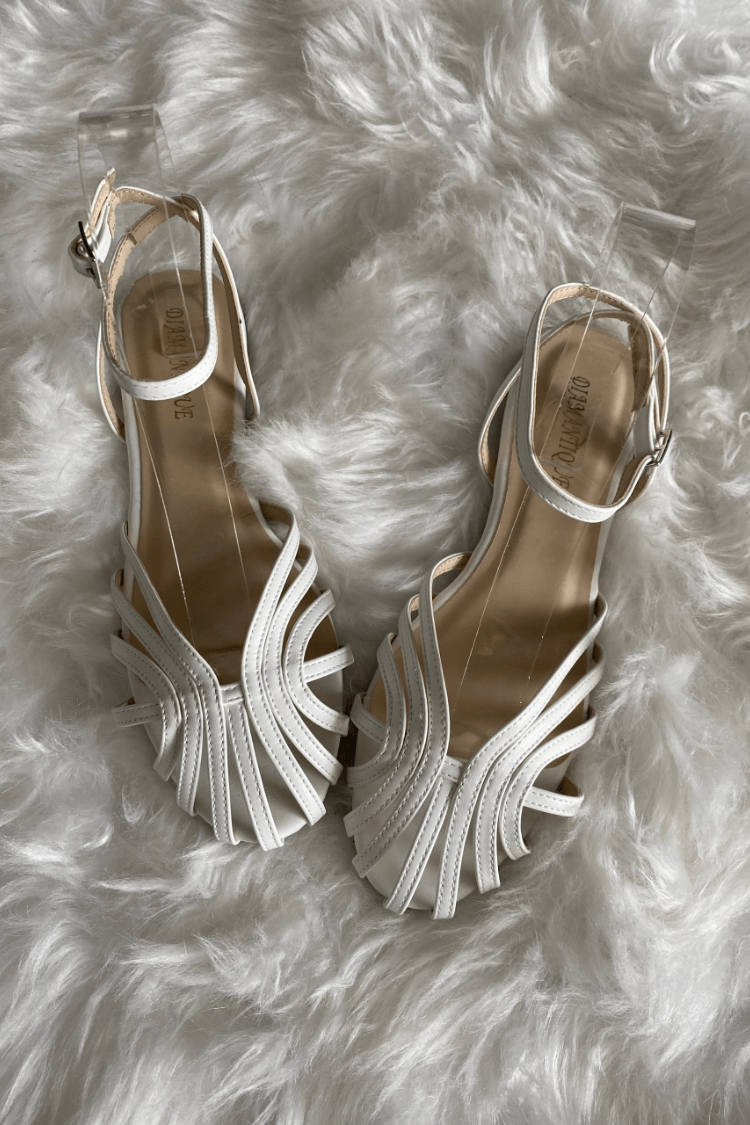 Vela Flache Damensandalen | Schmuckdetails, Verstellbarer Knöchelriemen