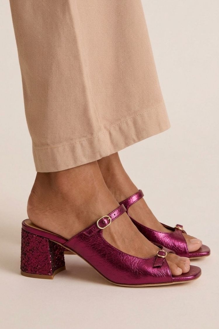 Vela Komfort-Absatzsandalen | Klobiger Absatz, Goldene Details