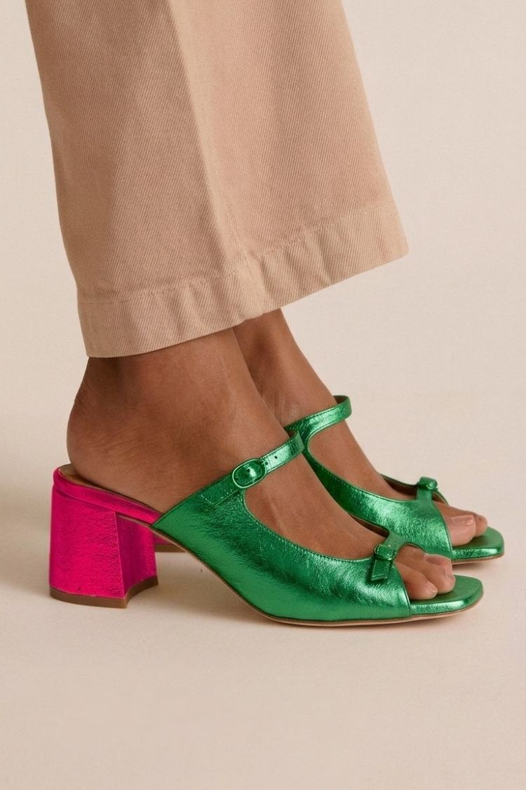 Vela Komfort-Absatzsandalen | Klobiger Absatz, Goldene Details